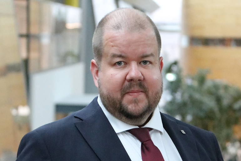 Kuvassa Valmetin Timo Laurila.