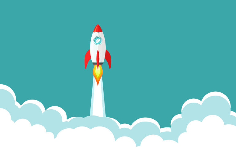 Avaruusraketti nousee kohti taivasta