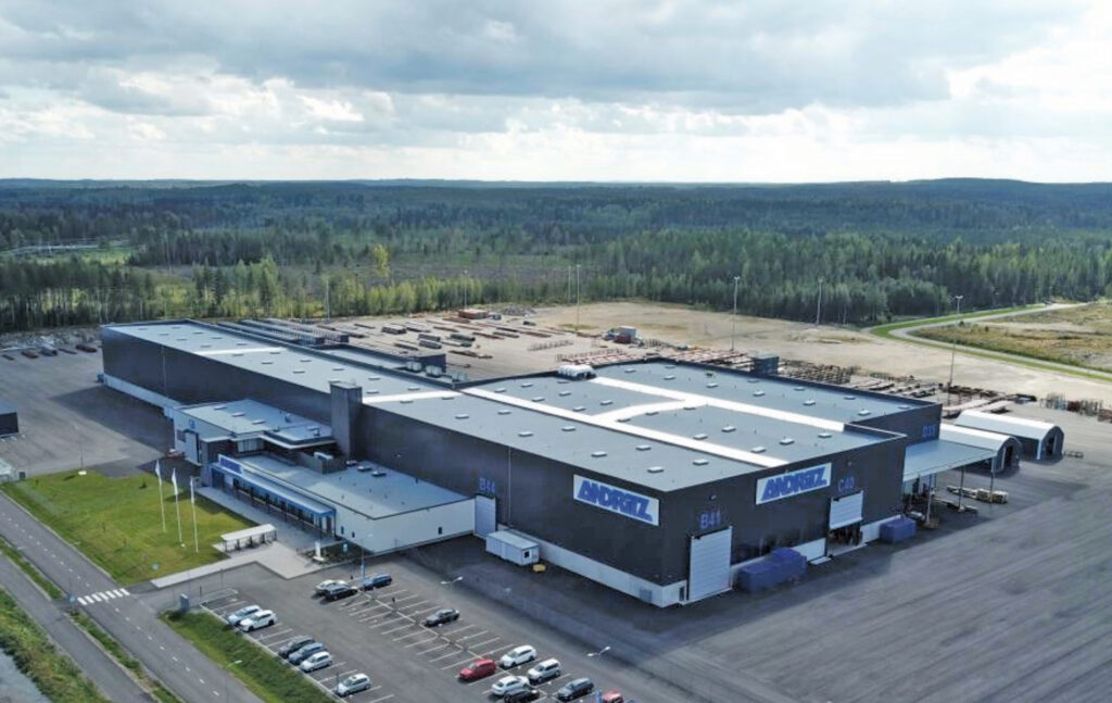 Andritzin tehdasrakennus ilmasta päin katsottuna.