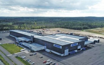 Andritzin tehdasrakennus ilmasta päin katsottuna.